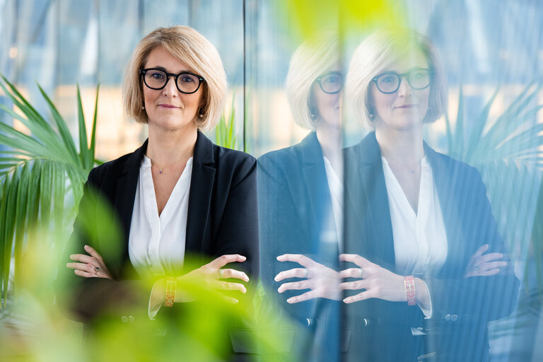 Fotogrāfija 7: Marie Pierre VEDRENNE in the EP in Brussels