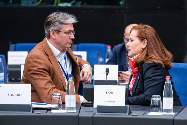 Fotografija 32: Conference of Committee Chairs