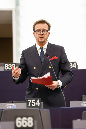 EP Plenary session - US withdrawal from the Paris Climate Agreement, the World Health Organisation and the suspension of US development and humanitarian aid