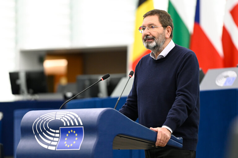 Fotografie 29: EP Plenary session - Silent crisis: the mental health of Europe’s youth