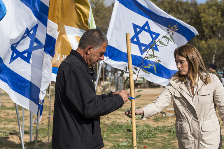 Official visit by Roberta METSOLA, EP President to Israel and occupied Palestinian territories - Visit to the Site of the Nova Festival, in Re'im