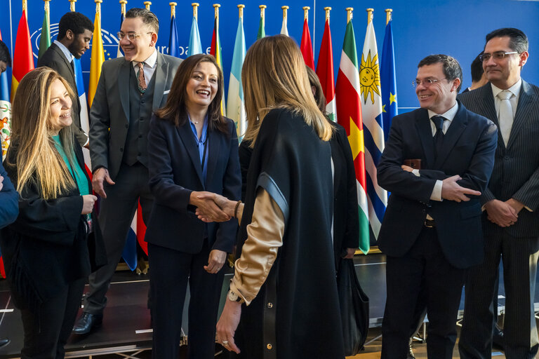 Fotagrafa 5: Roberta METSOLA, EP President meets with Ambassadors of Latin America to the EU