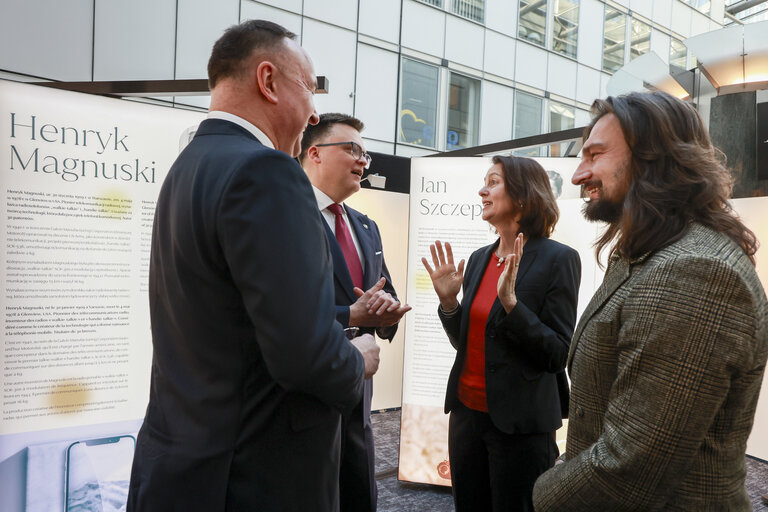 Fotografia 1: European Parliamentary Week 2025 - Exhibition prepared by the Polish Parliament