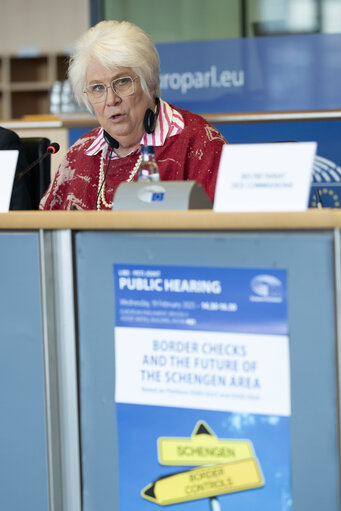 Valokuva 24: LIBE  PETI joint Public Hearing ' Border checks and the future of the Schengen area '..