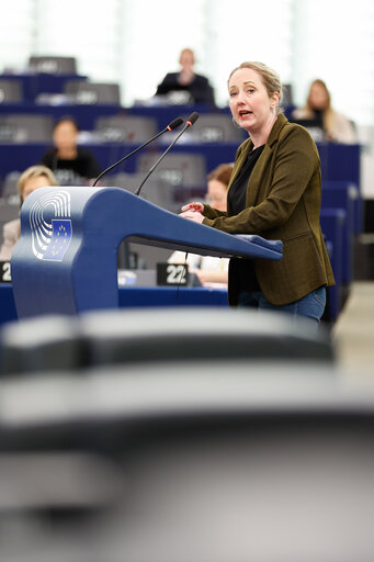 Foto 46: EP Plenary session - Cutting red tape and simplifying business in the EU: the first Omnibus proposals