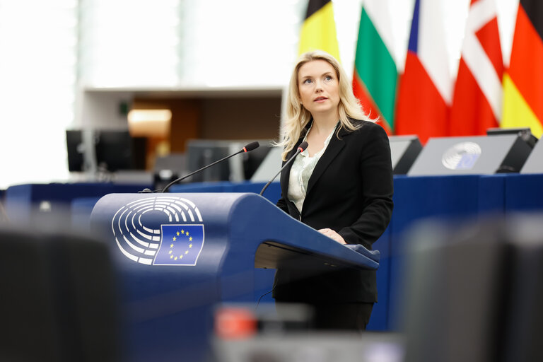 Zdjęcie 41: EP Plenary session - Cutting red tape and simplifying business in the EU: the first Omnibus proposals