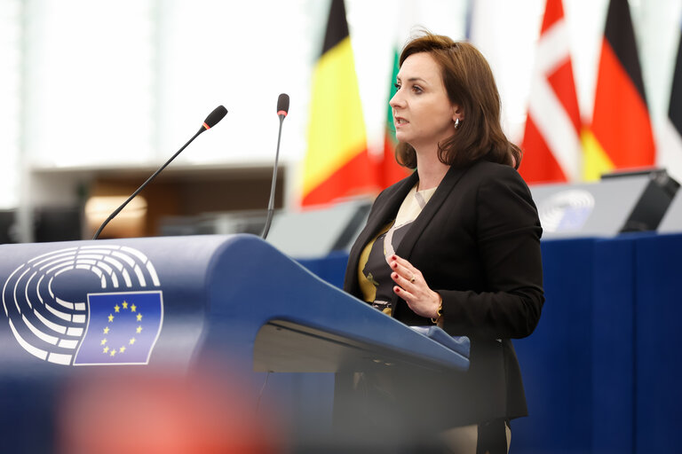 Fotografie 13: EP Plenary session - Cutting red tape and simplifying business in the EU: the first Omnibus proposals