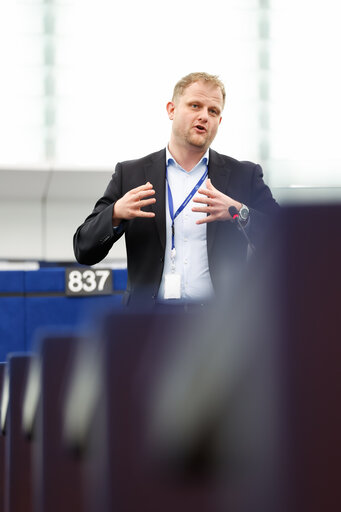 Fotografija 5: EP Plenary session - Cutting red tape and simplifying business in the EU: the first Omnibus proposals