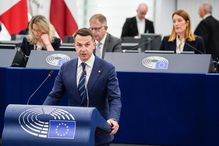 Fotografie 24: EP Plenary session - European Council meetings and European Security