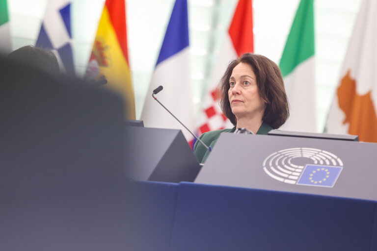 Fotografia 1: EP Plenary session - European Council meetings and European Security