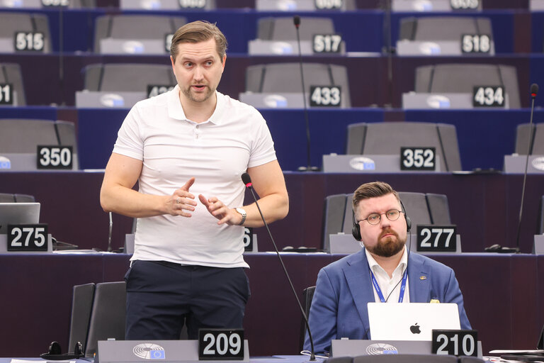 Photo 31 : EP Plenary session - European Council meetings and European Security