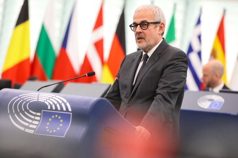 Photo 41 : EP Plenary session - European Council meetings and European Security