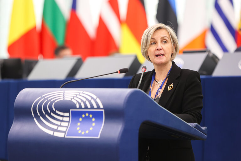 Photo 18 : EP Plenary session - European Council meetings and European Security