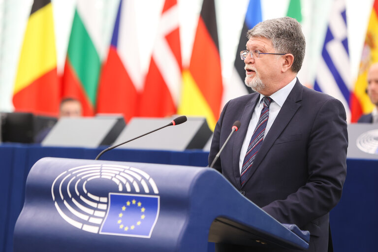 Photo 17 : EP Plenary session - defence - European Council meetings and European Security