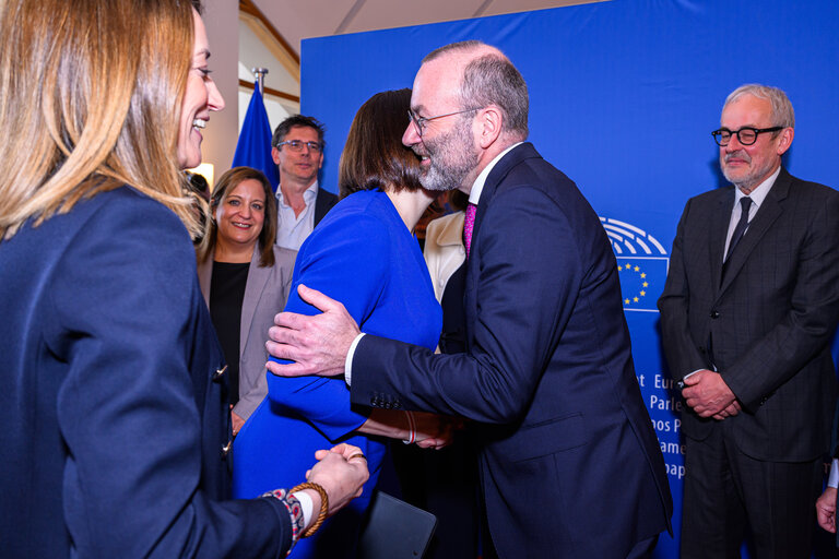 Photo 9: Roberta METSOLA, EP President meets with the guests of  the International Women's Day