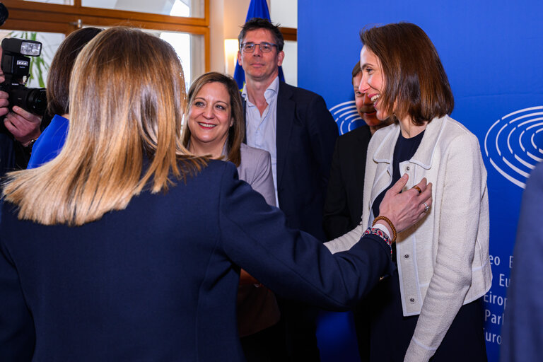 Снимка 2: Members of the EP Conference of Presidents meet with  Sviatlana TSIKHANOUSKAYA, Leader of Belarusian democratic opposition forces