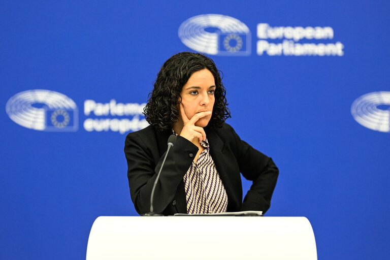 Fotografia 1: Press briefing The Left