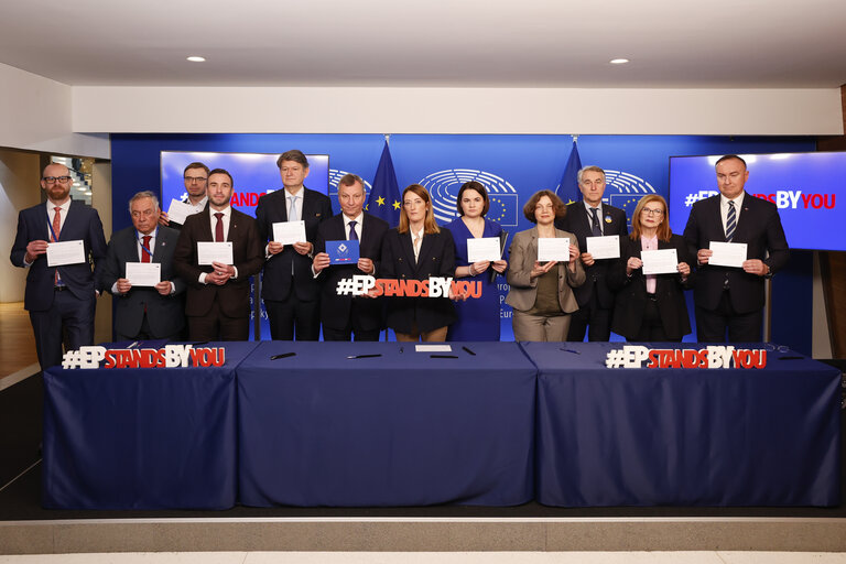 Fotografie 5: Signature Ceremony #EPstandsBYyou - Friends of Democratic Belarus