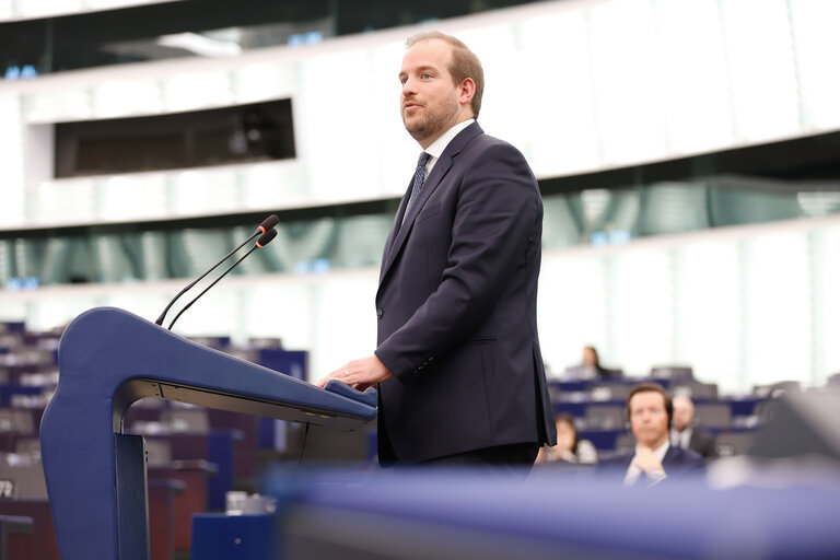 Foto 36: EP Plenary session - Presentation of the proposal on a new common approach on returns