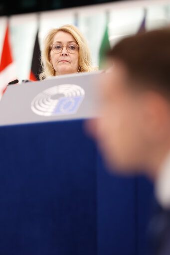 Fotografie 37: EP Plenary session - Presentation of the proposal on a new common approach on returns