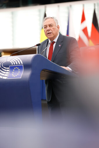 Foto 41: EP Plenary session - Presentation of the proposal on a new common approach on returns