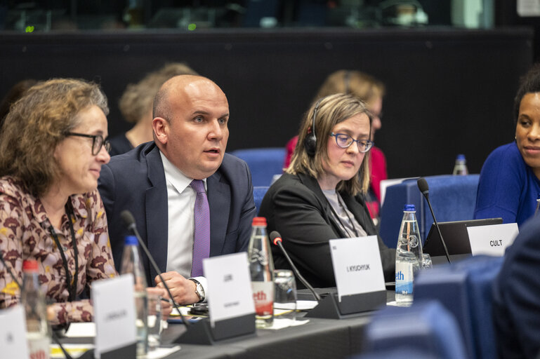 Photo 2: Conference of Committee Chairs