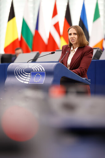 Снимка 23: EP Plenary session - Presentation of the proposal on a new common approach on returns