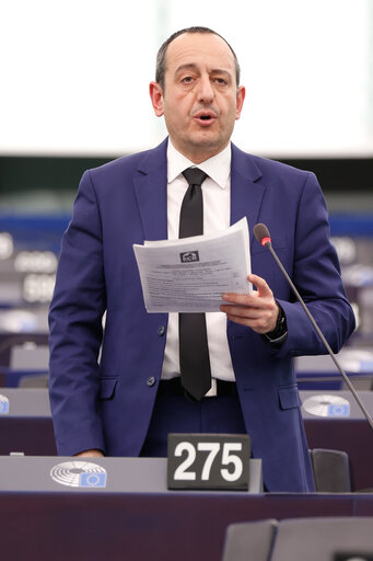 Foto 4: EP Plenary session - Presentation of the proposal on a new common approach on returns