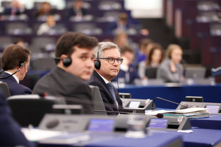 Fotografie 6: EP Plenary session - Presentation of the proposal on a new common approach on returns