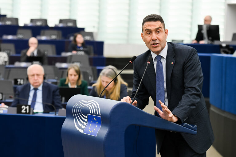 Fotografie 38: EP Plenary session - White paper on the future of European defence