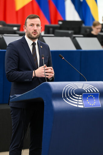 Photo 50 : EP Plenary session - White paper on the future of European defence