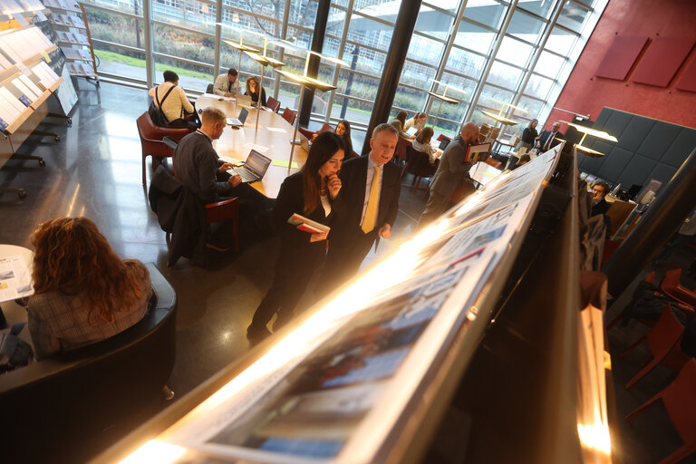 Photo 16 : Opening of the Victoria Amelina Reading Space