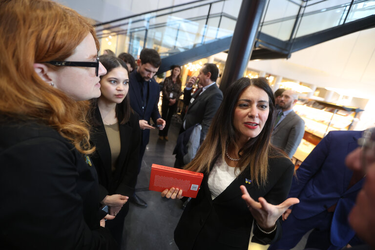 Photo 24 : Opening of the Victoria Amelina Reading Space