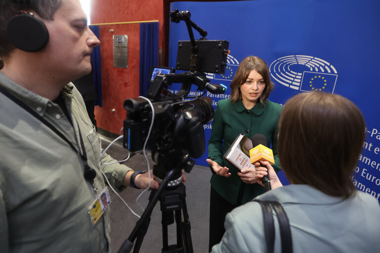 Photo 22 : Opening of the Victoria Amelina Reading Space