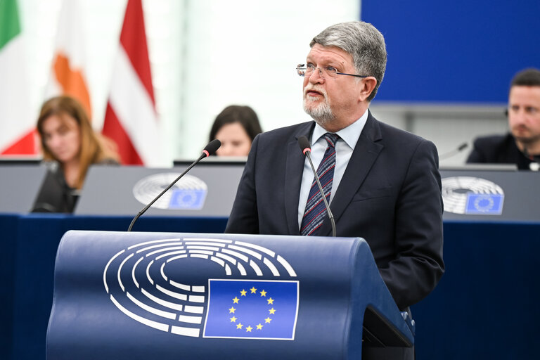 Fotogrāfija 36: EP Plenary session - White paper on the future of European defence