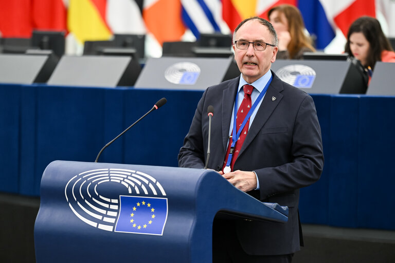 Photo 42 : EP Plenary session - White paper on the future of European defence