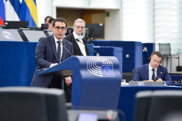 Foto 17: EP Plenary session - Clean Industrial Deal