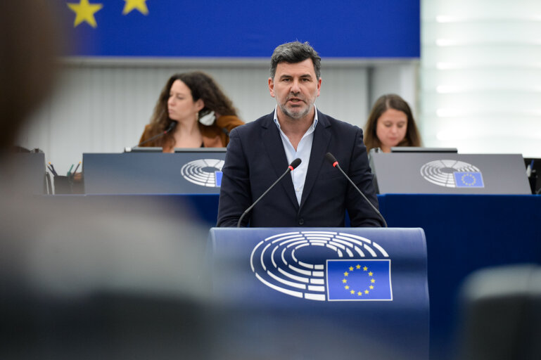 Photo 33: EP Plenary session - Clean Industrial Deal