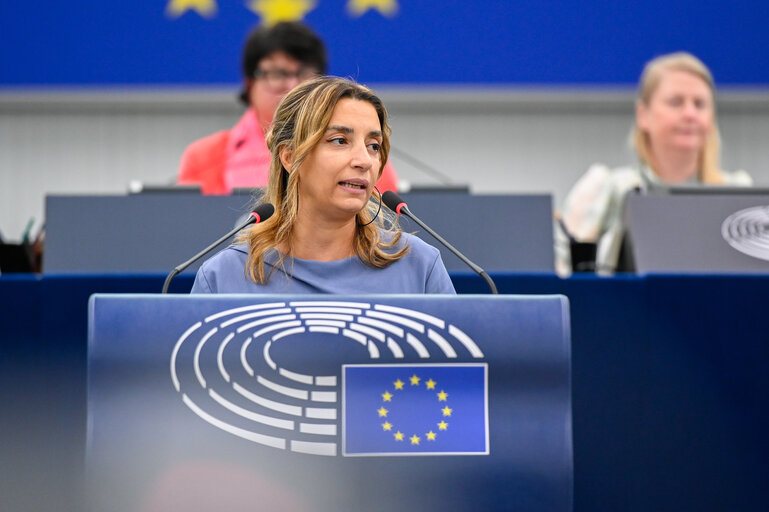 Φωτογραφία 32: EP Plenary session - Deteriorating situation in Gaza following the non-extension of the ceasefire