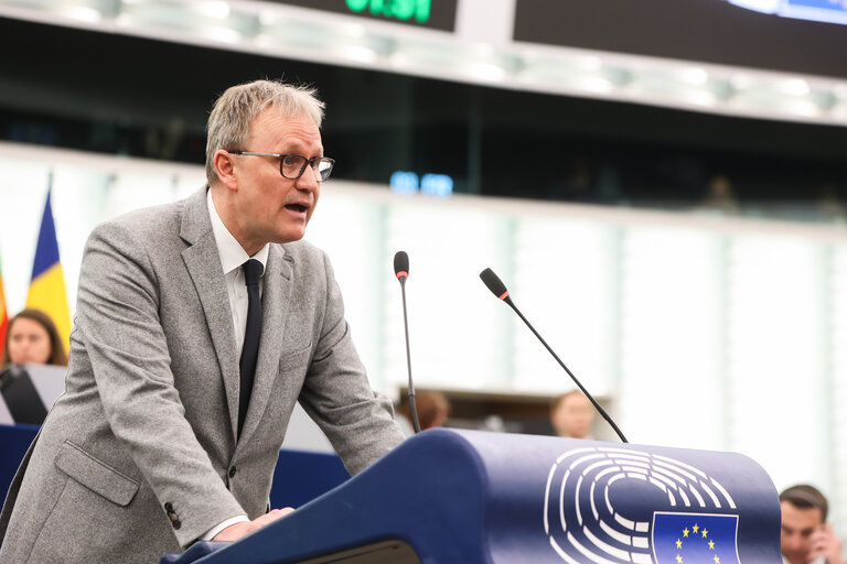 Fotografija 23: EP Plenary session - Action Plan for the Automotive Industry