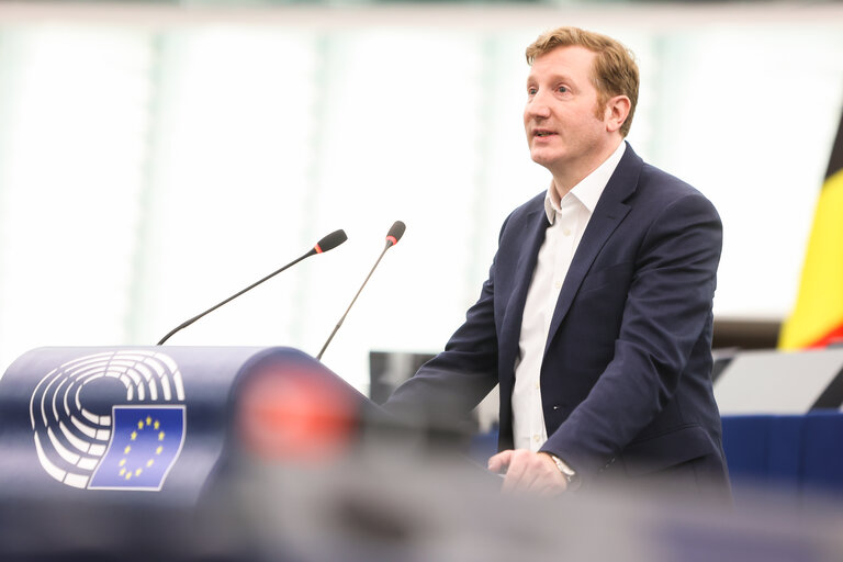 Fotografija 44: EP Plenary session - Action Plan for the Automotive Industry