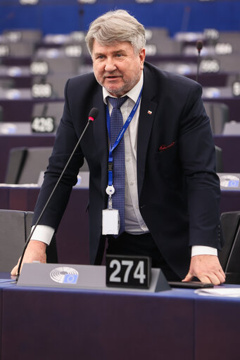 Снимка 42: EP Plenary session - Action Plan for the Automotive Industry