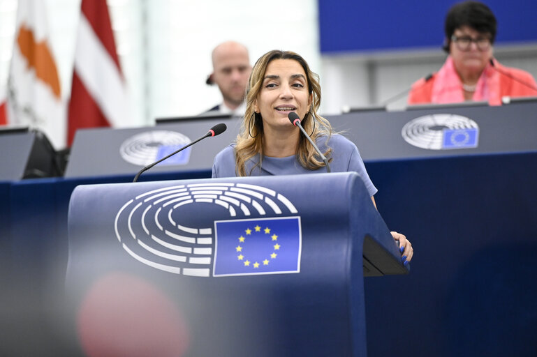 Photo 33: EP Plenary session - Deteriorating situation in Gaza following the non-extension of the ceasefire