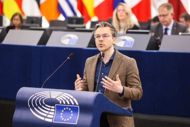 Fotografi 27: EP Plenary session - Action Plan for the Automotive Industry