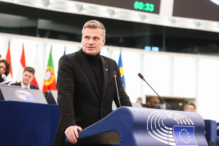 Fotografija 26: EP Plenary session - Action Plan for the Automotive Industry