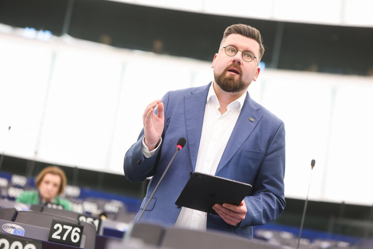 Fotografija 14: EP Plenary session - Action Plan for the Automotive Industry