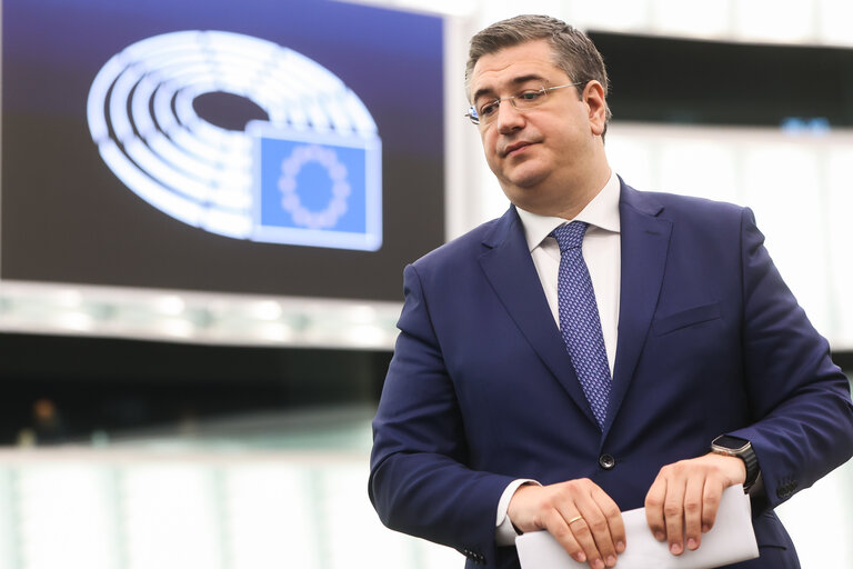 Φωτογραφία 2: EP Plenary session - Action Plan for the Automotive Industry