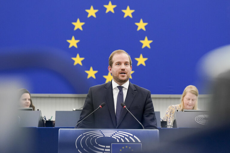 Foto 24: EP Plenary session - 100 days of the new Commission – Delivering on Defence, Competitiveness, Simplification and Migration as our priorities