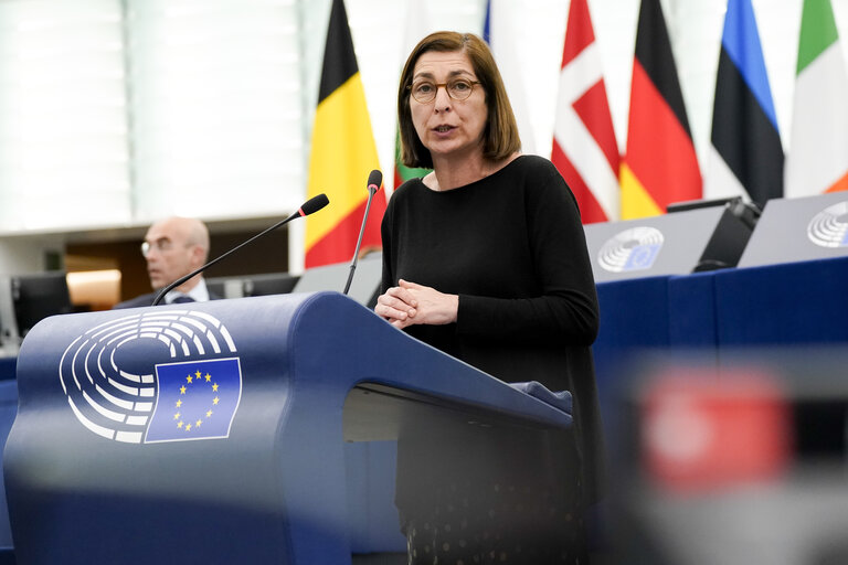 Fotografie 47: EP Plenary session - 100 days of the new Commission – Delivering on Defence, Competitiveness, Simplification and Migration as our priorities