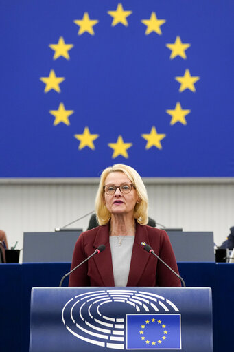 Fotografie 32: EP Plenary session - 100 days of the new Commission – Delivering on Defence, Competitiveness, Simplification and Migration as our priorities